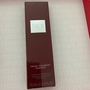 SK-II Facial Treatment Essence - Burgundy